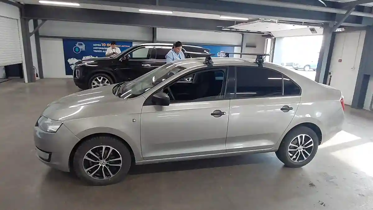 Skoda Rapid 2013 года за 2 750 000 тг. в Астана