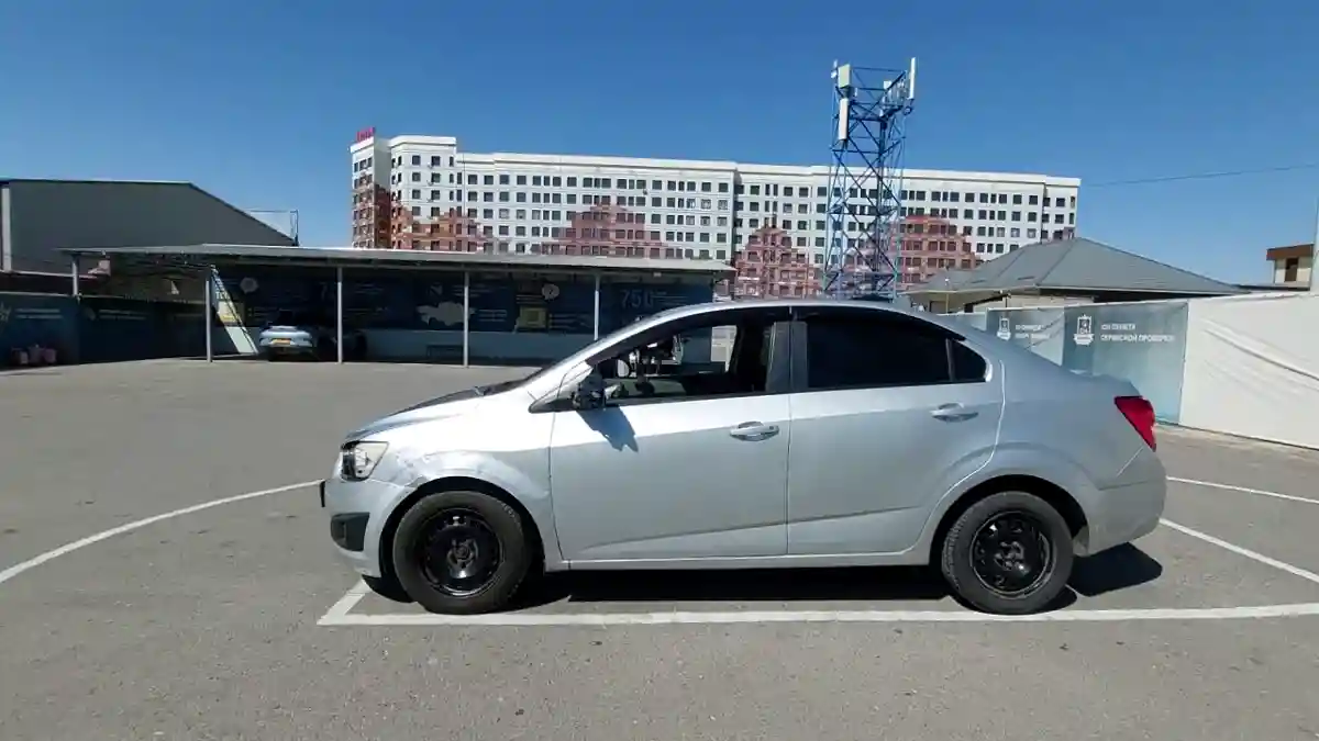 Chevrolet Aveo 2014 года за 2 000 000 тг. в Шымкент