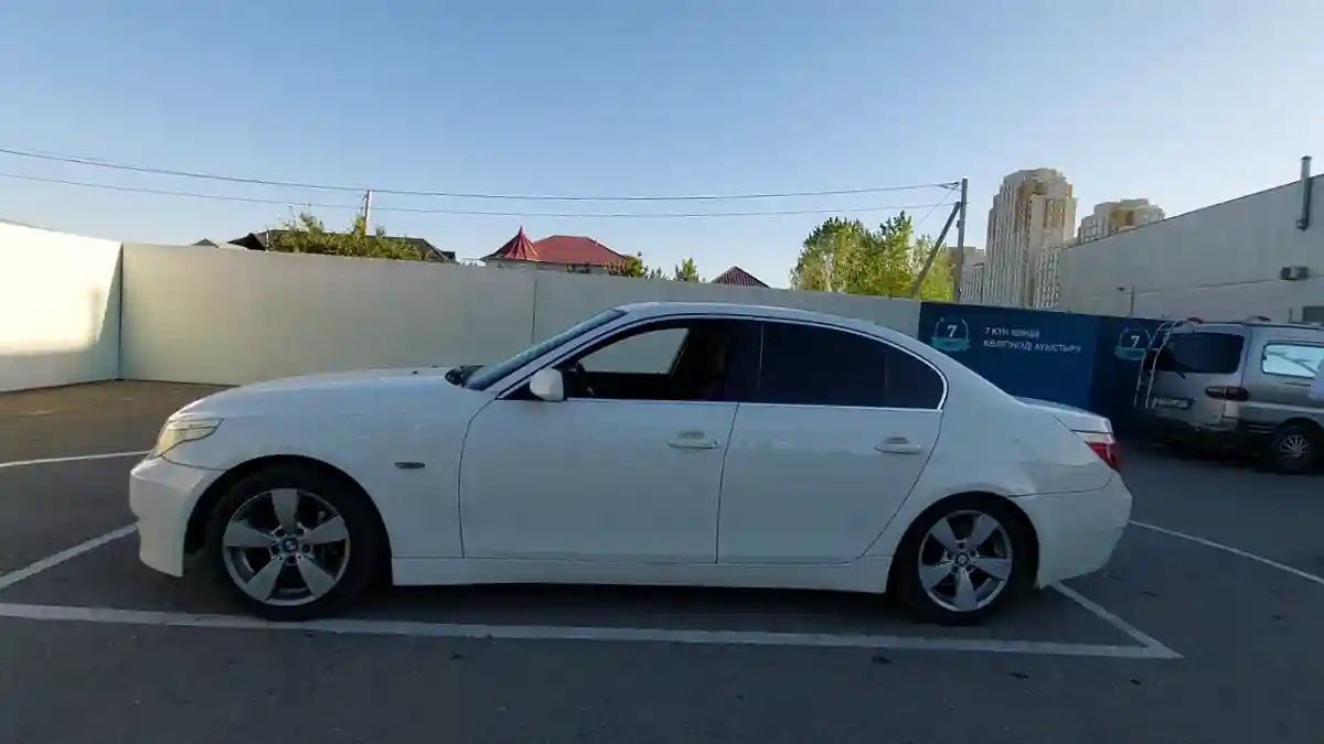 BMW 5 серии 2006 года за 4 500 000 тг. в Шымкент