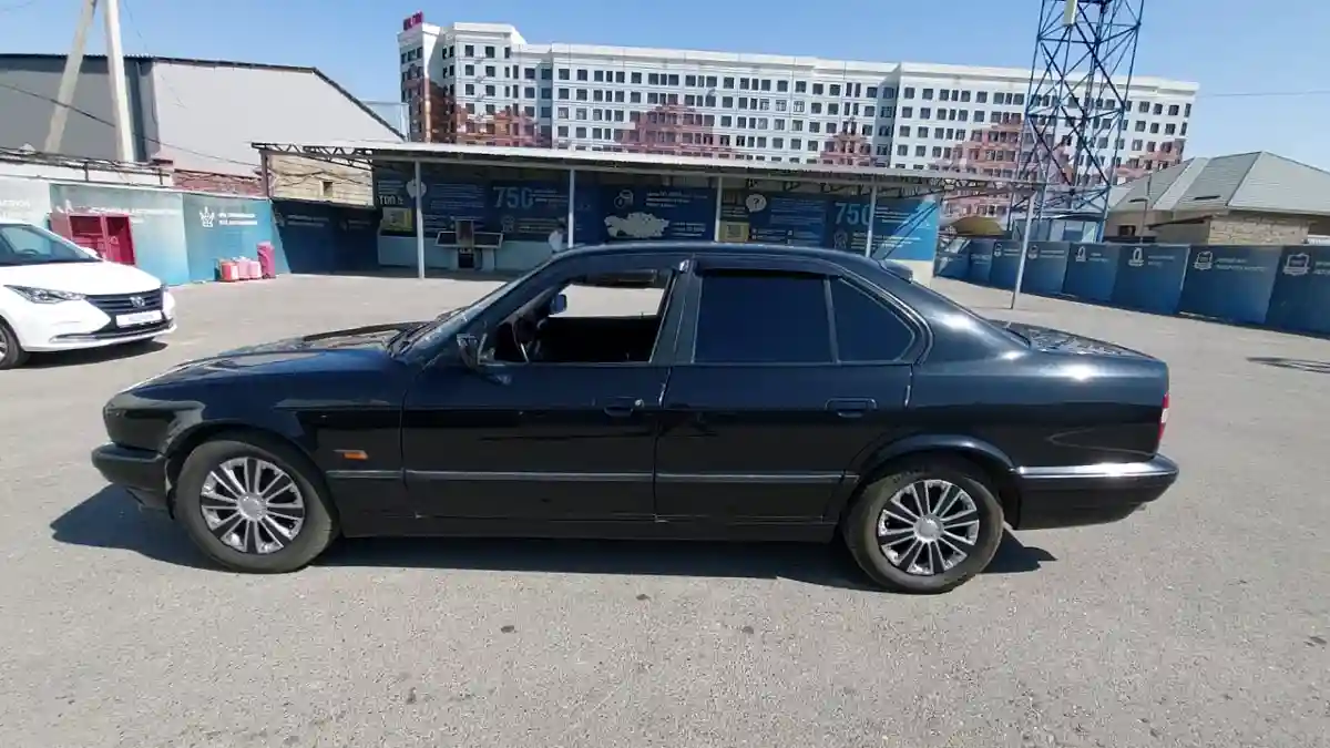 BMW 5 серии 1995 года за 2 500 000 тг. в Шымкент