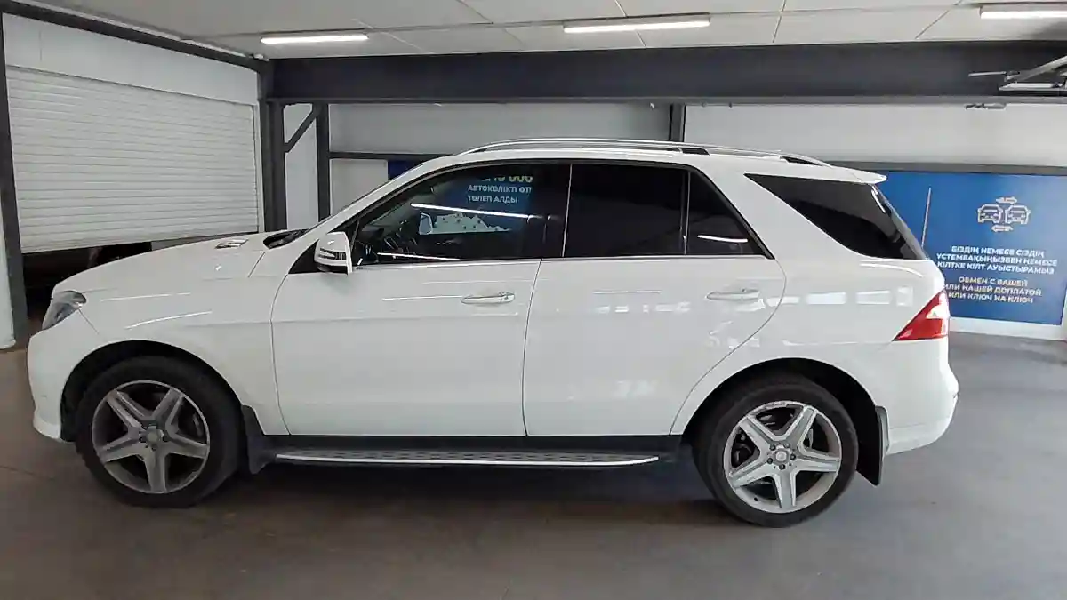 Mercedes-Benz M-Класс 2014 года за 13 400 000 тг. в Астана