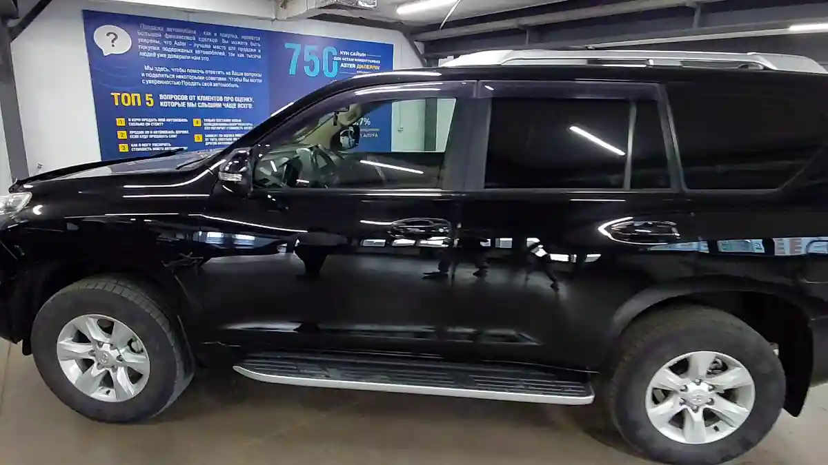 Toyota Land Cruiser Prado 2010 года за 15 000 000 тг. в Астана