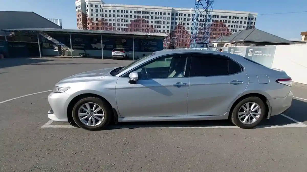 Toyota Camry 2021 года за 15 000 000 тг. в Шымкент