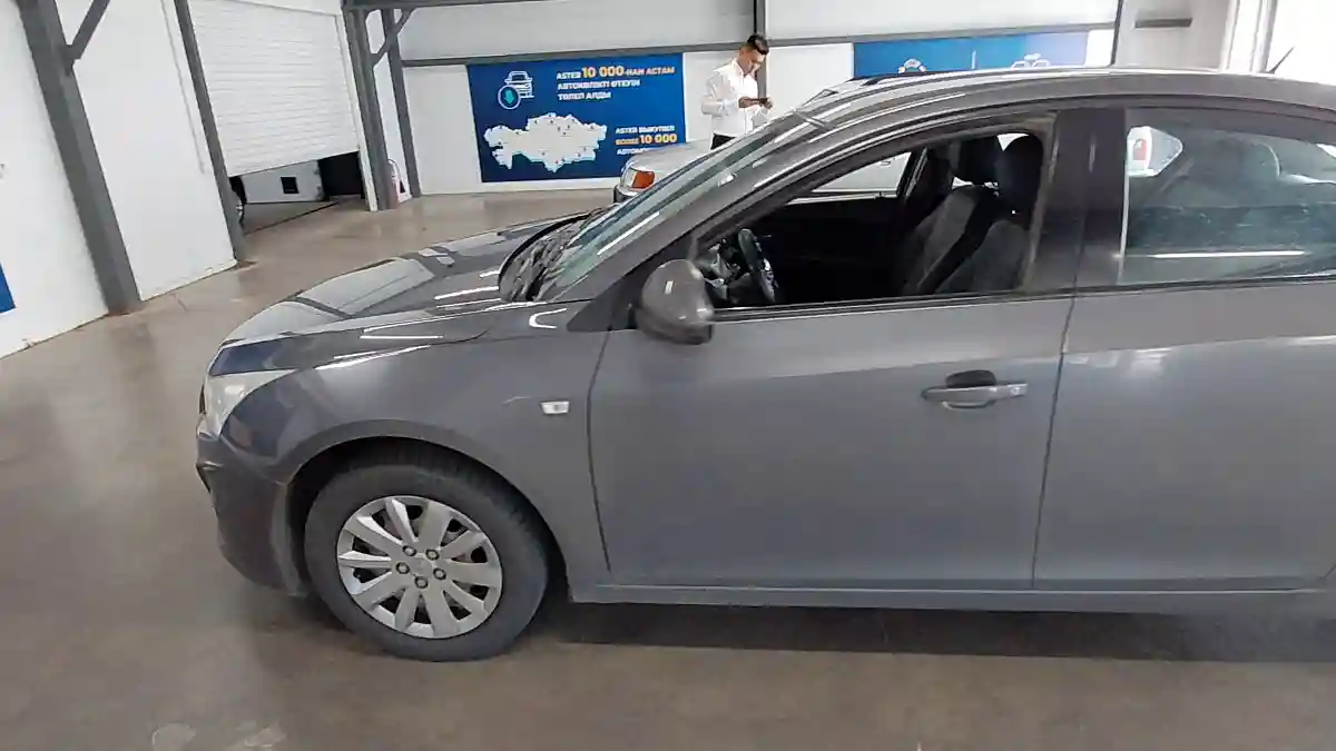 Chevrolet Cruze 2013 года за 3 000 000 тг. в Астана