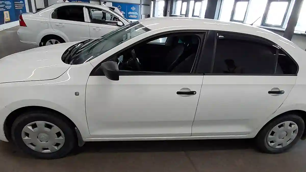 Skoda Rapid 2013 года за 3 500 000 тг. в Астана