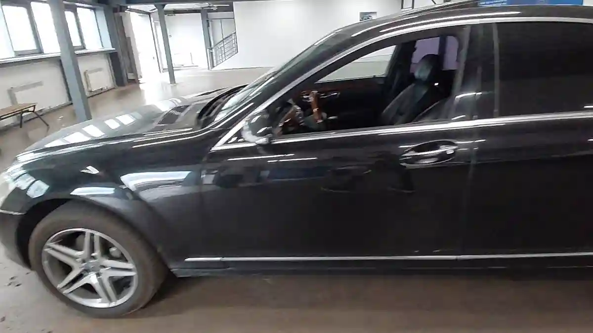 Mercedes-Benz S-Класс 2006 года за 6 500 000 тг. в Астана