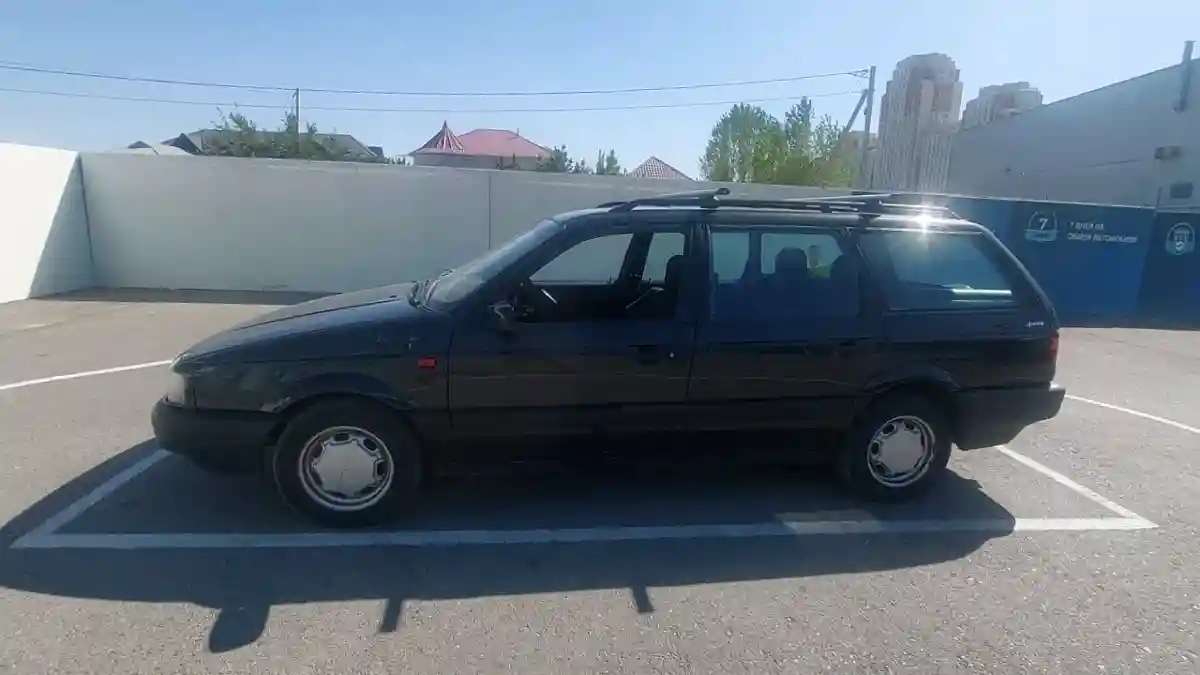 Volkswagen Passat 1993 года за 2 500 000 тг. в Шымкент