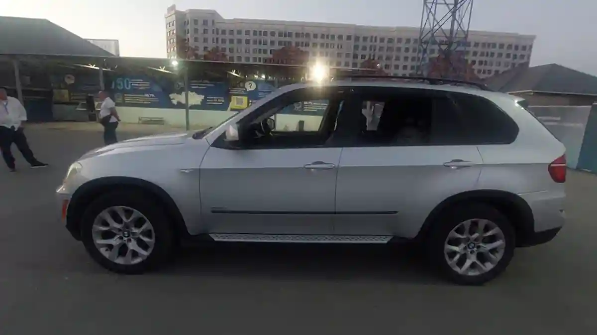BMW X5 2011 года за 9 000 000 тг. в Шымкент