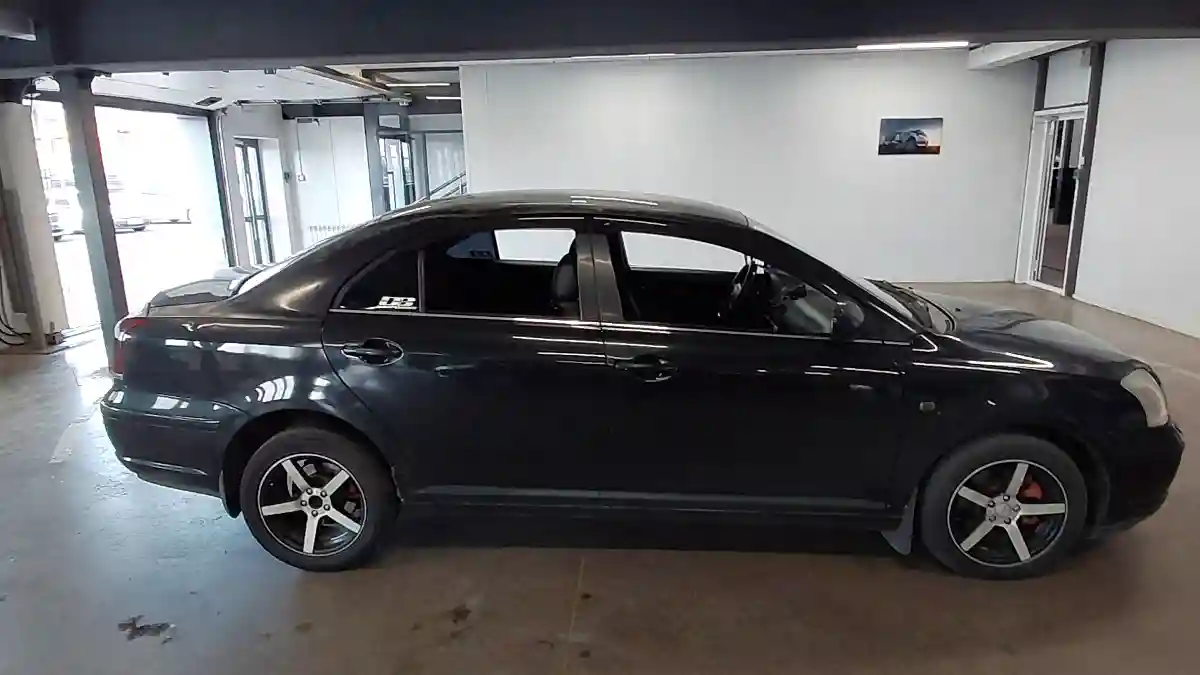 Toyota Avensis 2004 года за 4 500 000 тг. в Астана