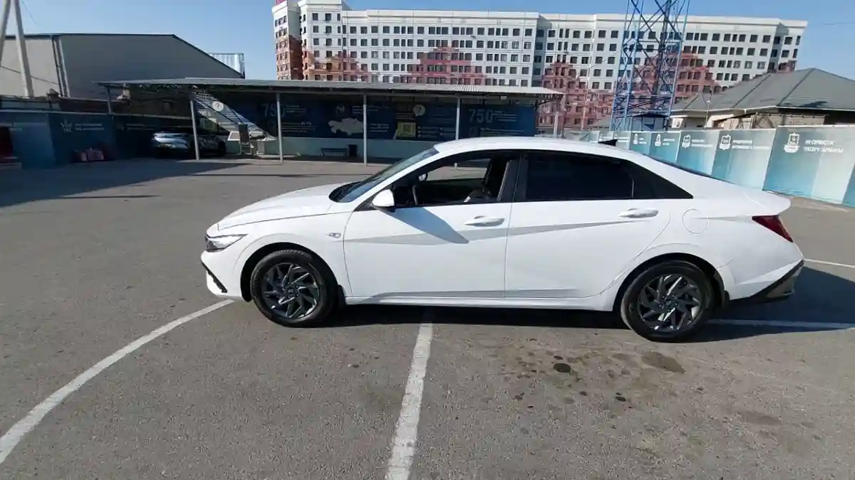 Hyundai Elantra 2024 года за 9 000 000 тг. в Шымкент