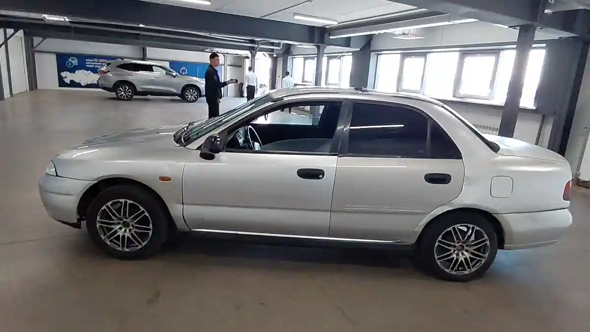 Mitsubishi Carisma 1997 года за 1 200 000 тг. в Астана