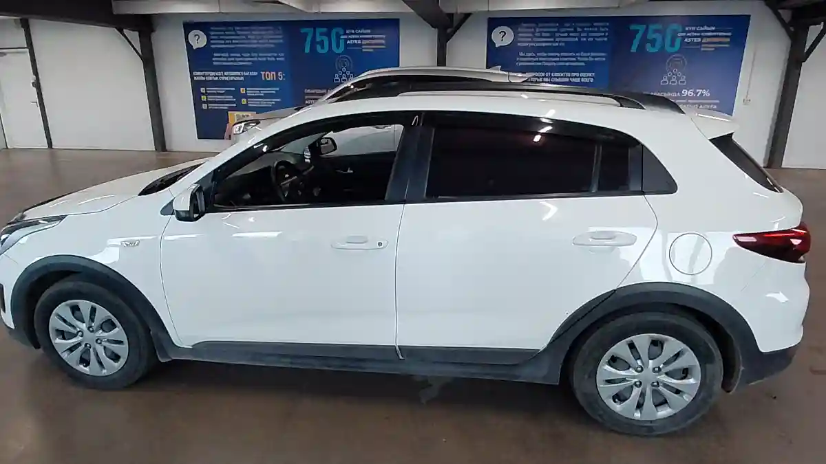 Kia Rio 2019 года за 5 000 000 тг. в Астана