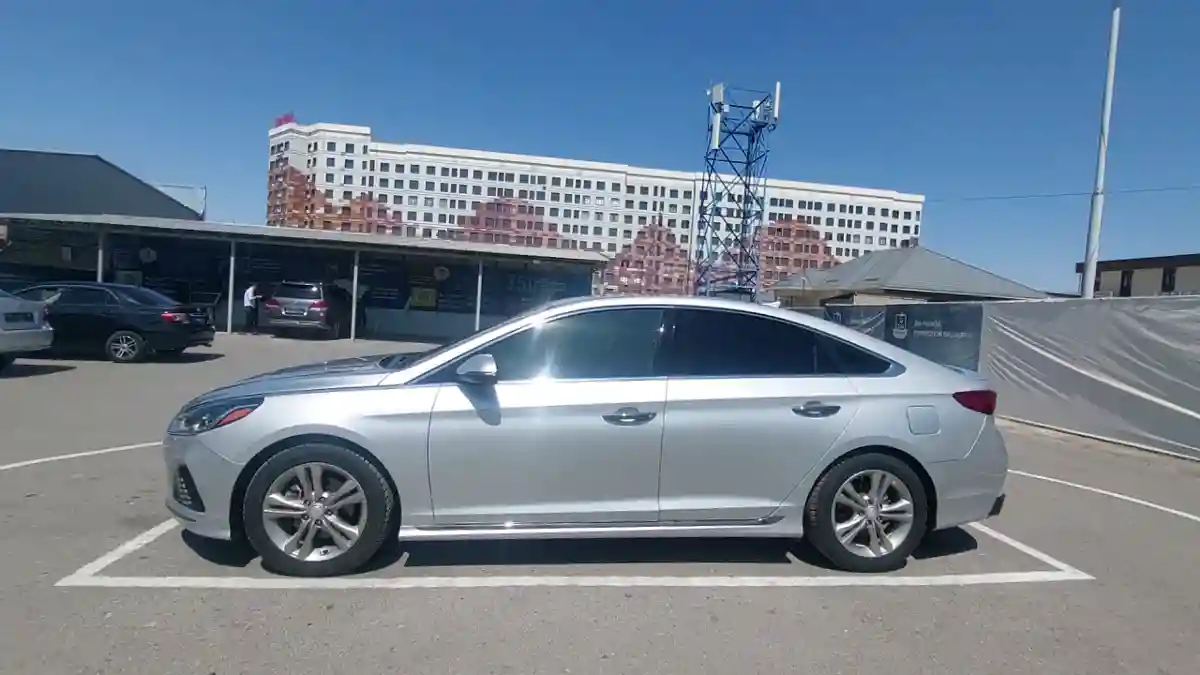 Hyundai Sonata 2018 года за 6 500 000 тг. в Шымкент