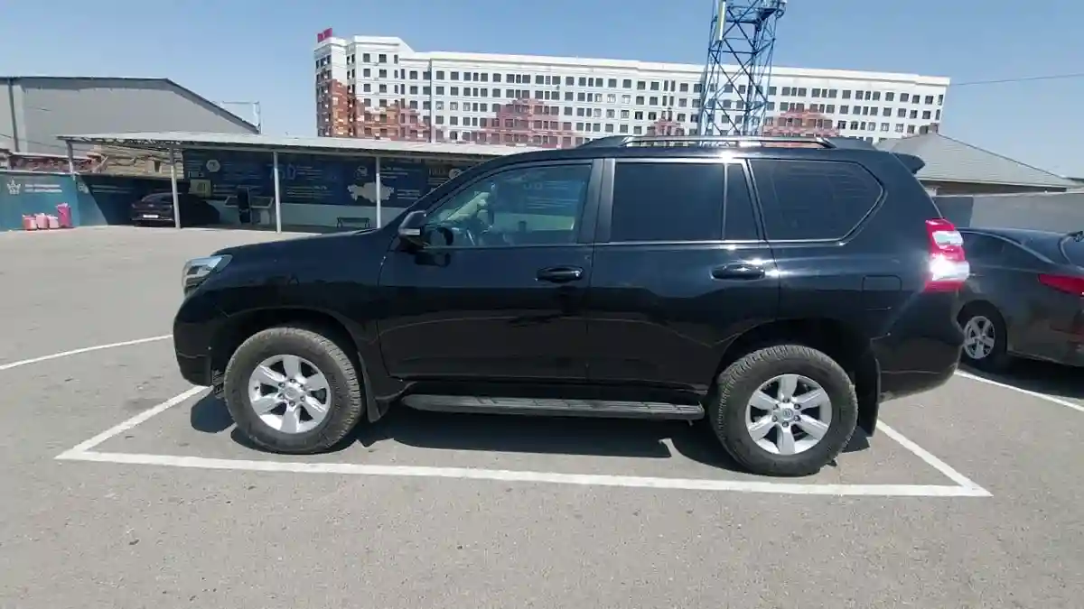 Toyota Land Cruiser Prado 2016 года за 17 000 000 тг. в Шымкент