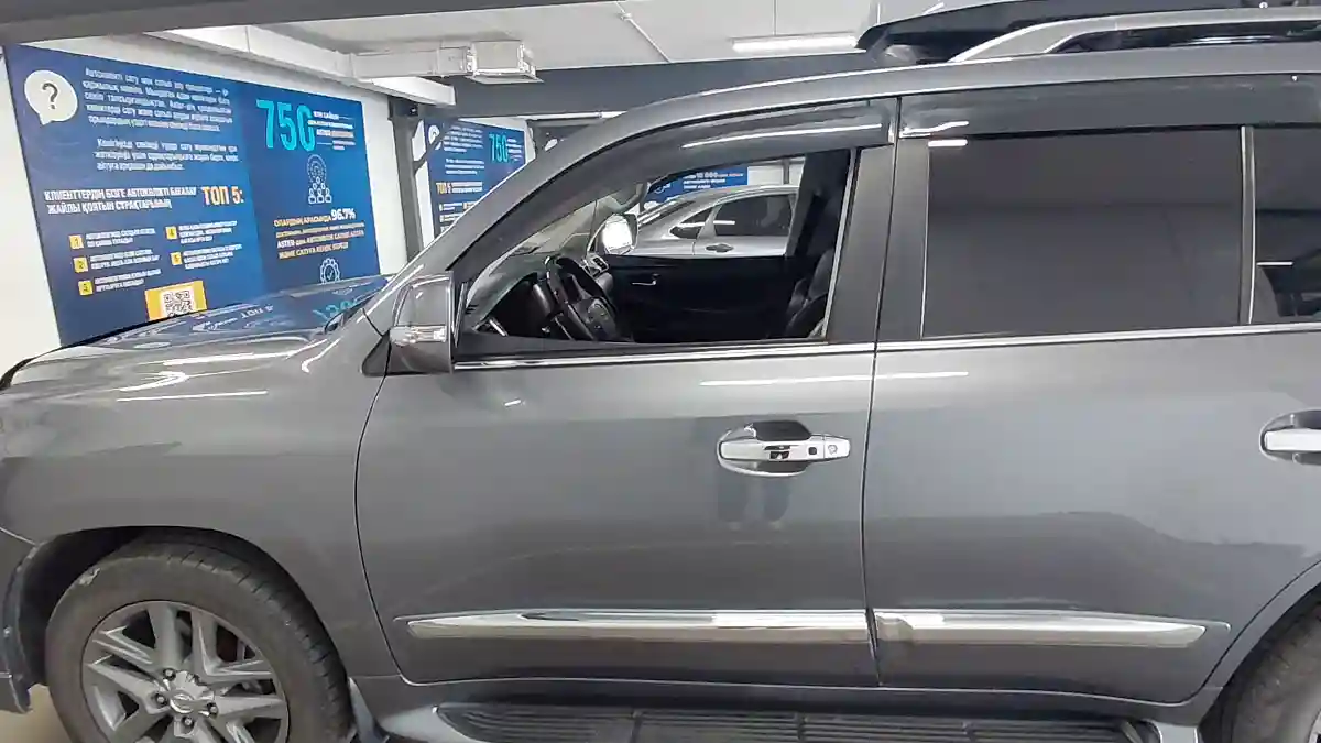 Lexus LX 2012 года за 22 000 000 тг. в Астана
