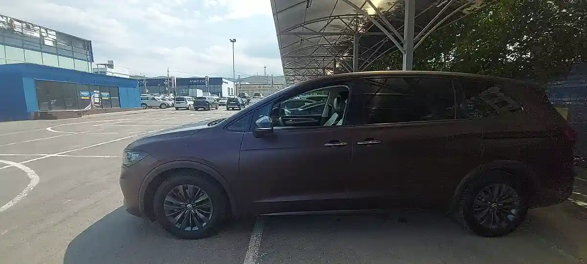 Volkswagen Caravelle 2020 года за 16 000 000 тг. в Алматы