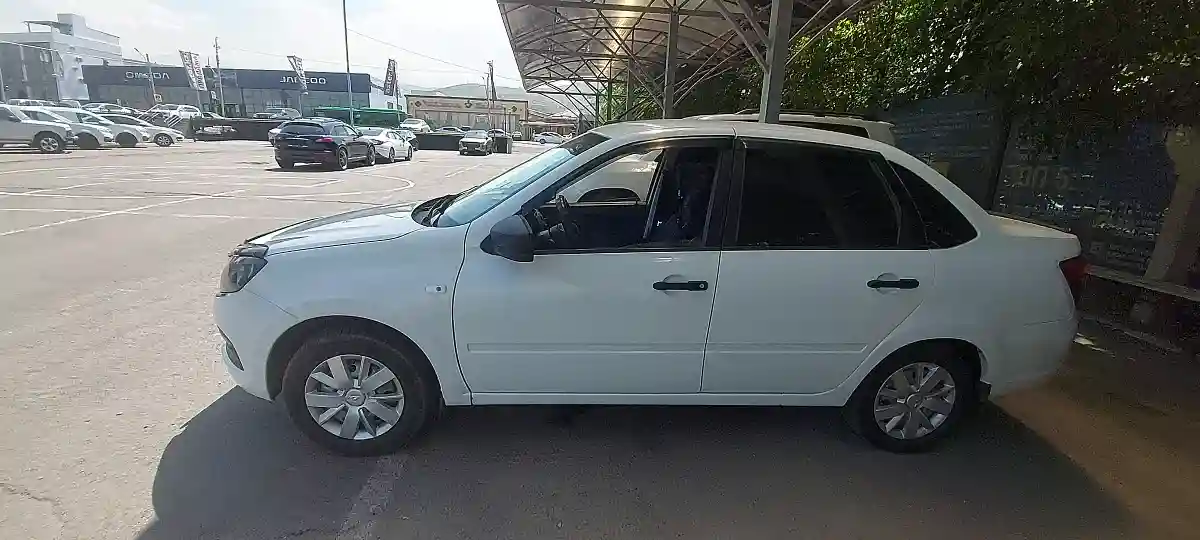 LADA (ВАЗ) Granta 2020 года за 3 000 000 тг. в Алматы