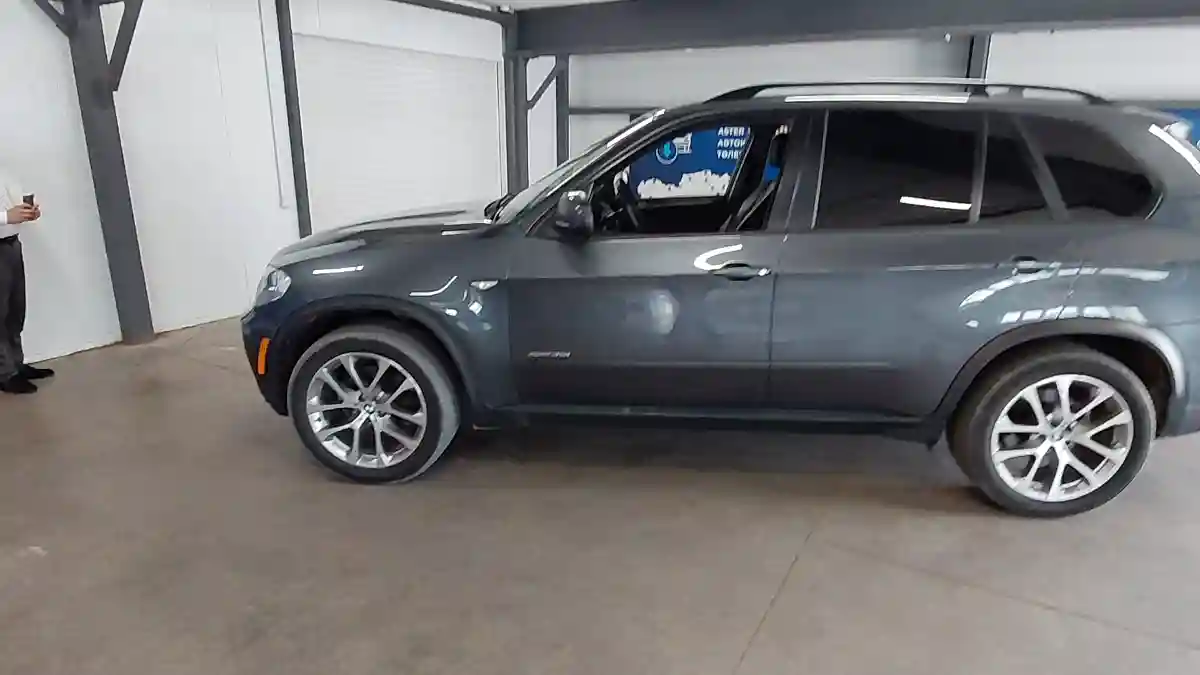 BMW X5 2011 года за 14 000 000 тг. в Астана