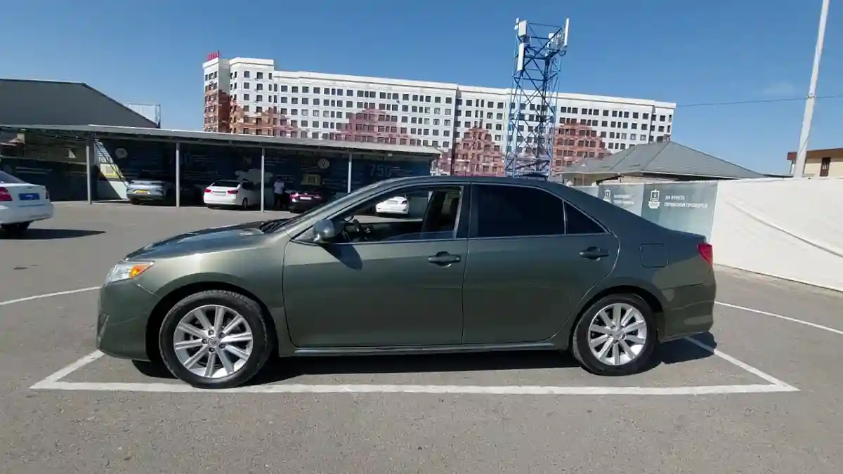 Toyota Camry 2014 года за 9 000 000 тг. в Шымкент