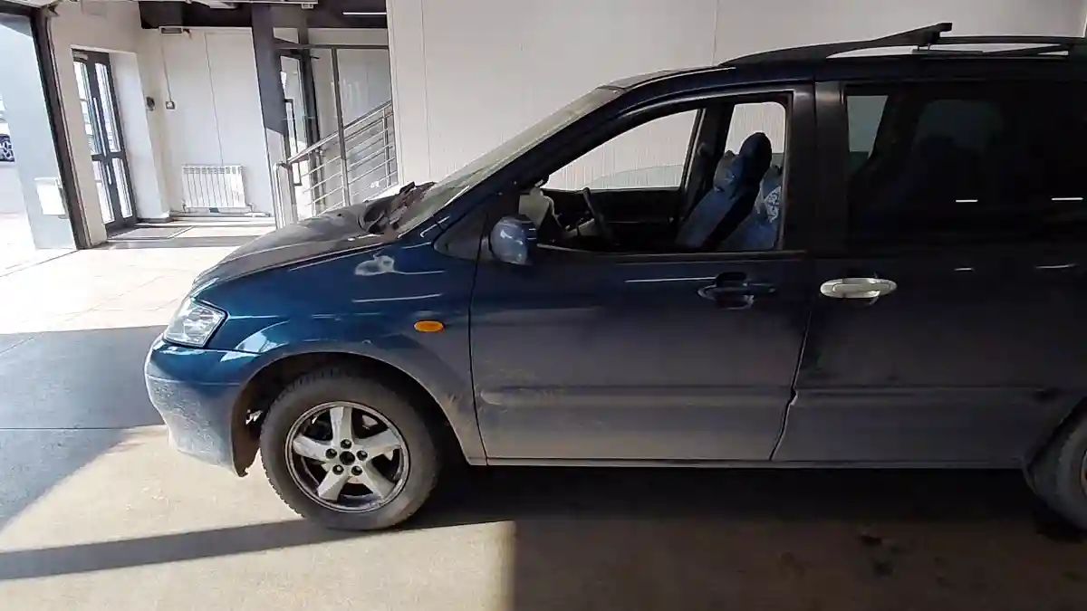 Mazda MPV 2002 года за 1 300 000 тг. в Астана