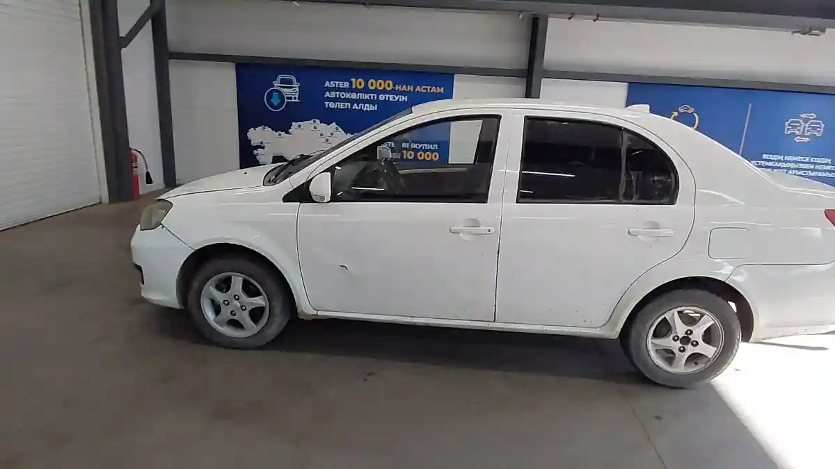 FAW V5 2014 года за 1 200 000 тг. в Астана