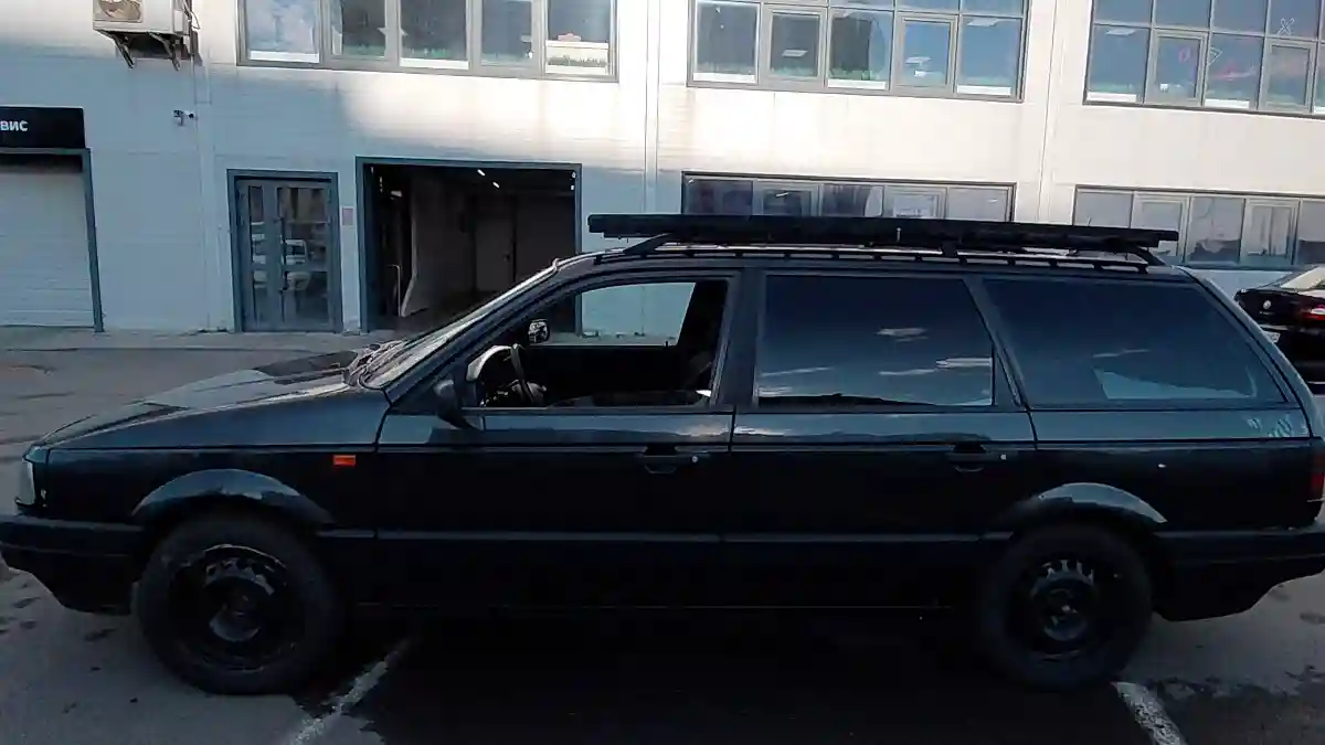 Volkswagen Passat 1993 года за 1 500 000 тг. в Астана