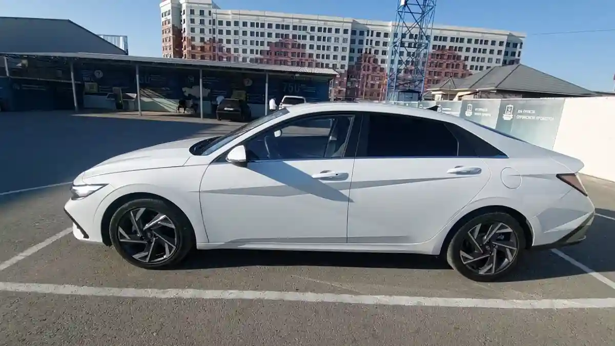 Hyundai Elantra 2024 года за 8 000 000 тг. в Шымкент