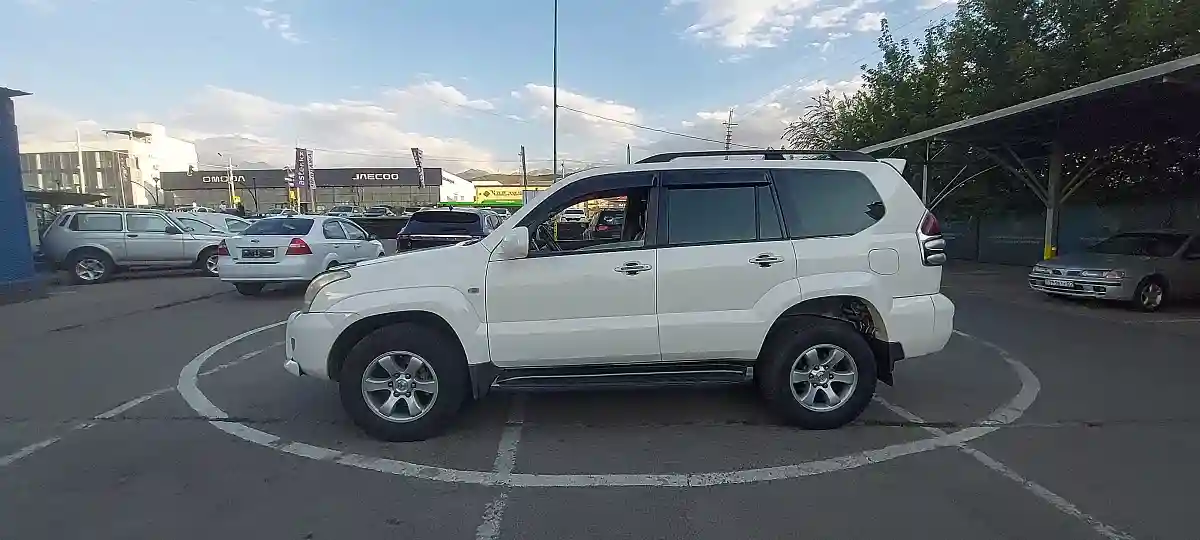 Toyota Land Cruiser Prado 2006 года за 9 000 000 тг. в Алматы