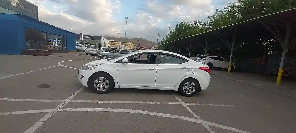 Hyundai Elantra 2012 года за 3 800 000 тг. в Алматы