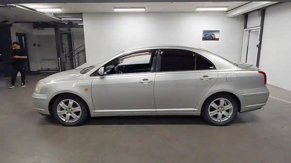 Toyota Avensis 2004 года за 3 100 000 тг. в Астана