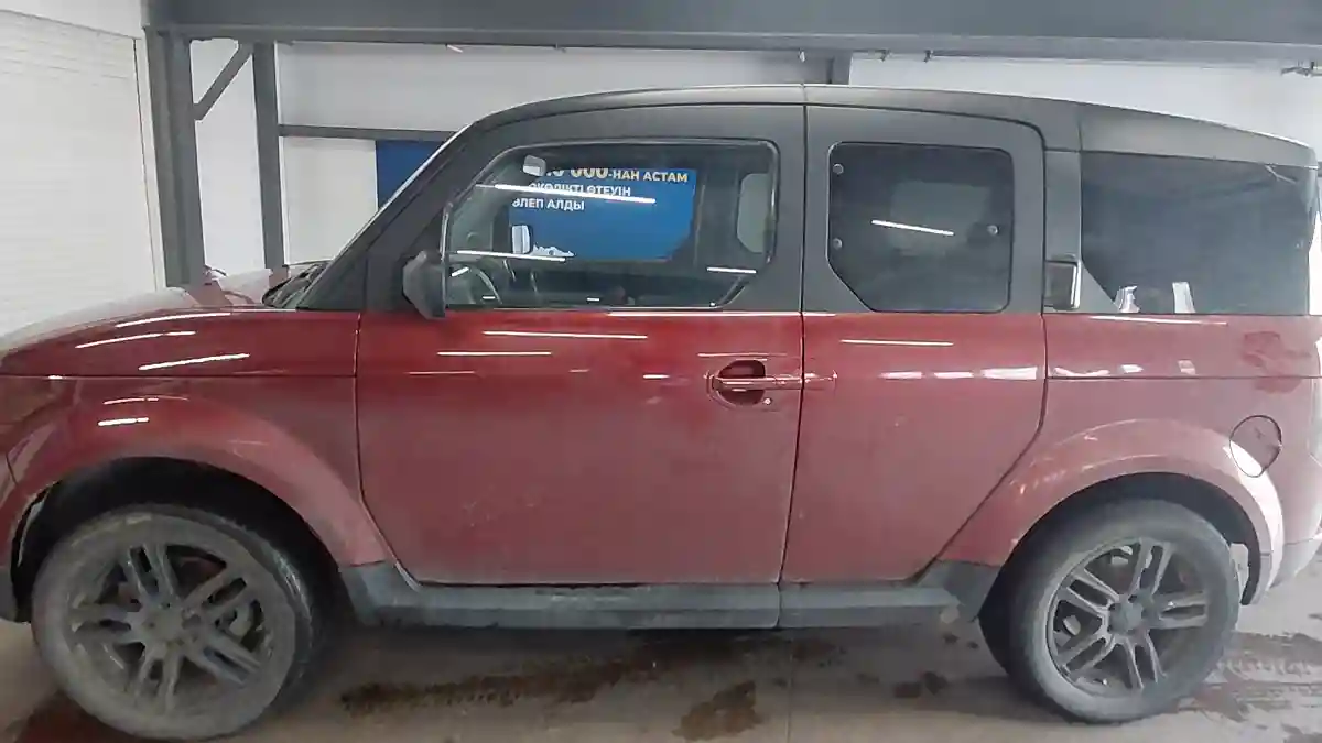 Honda Element 2006 года за 4 500 000 тг. в Астана