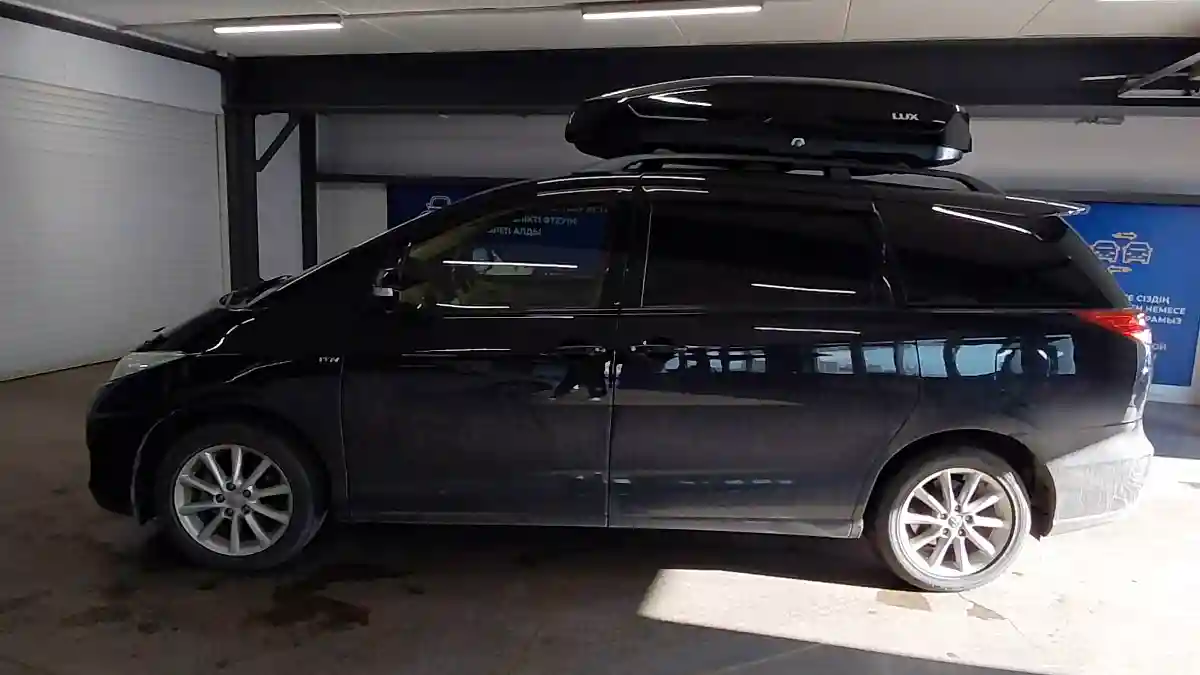 Toyota Previa 2017 года за 12 000 000 тг. в Астана