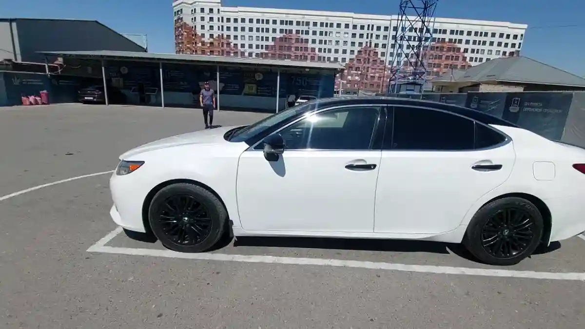Lexus ES 2014 года за 11 500 000 тг. в Шымкент