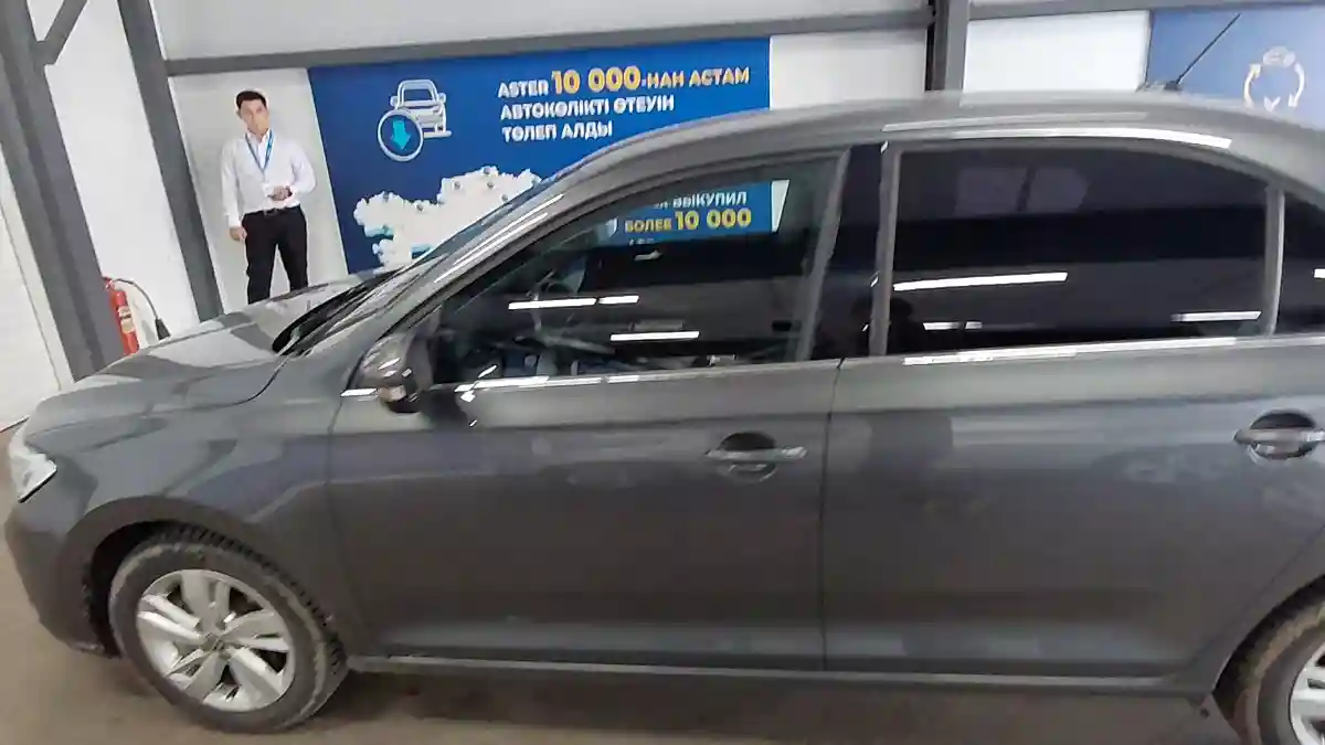 Volkswagen Polo 2020 года за 7 700 000 тг. в Астана