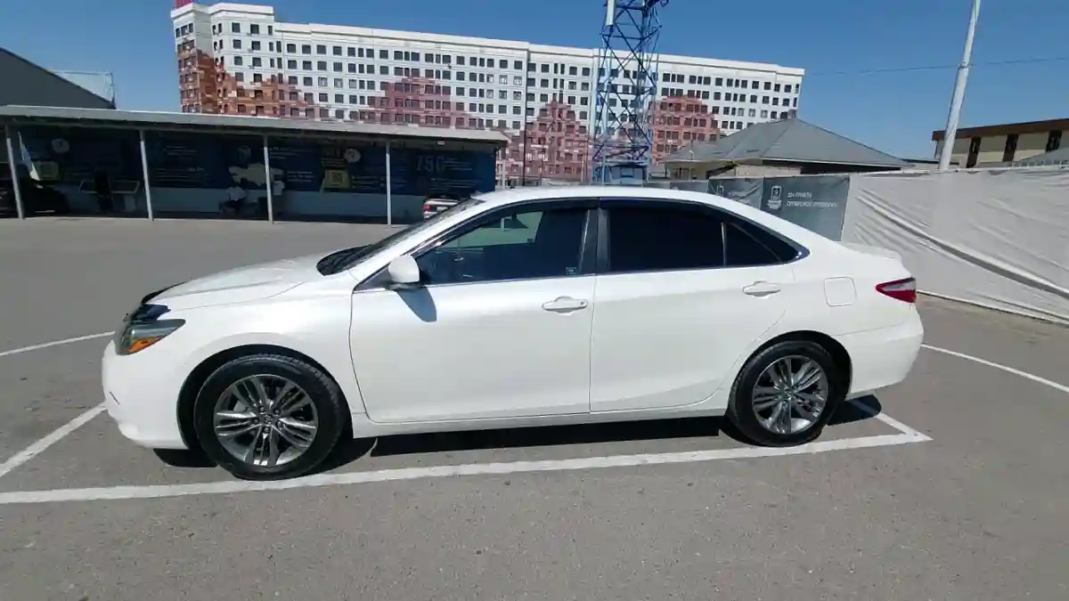 Toyota Camry 2017 года за 8 500 000 тг. в Шымкент