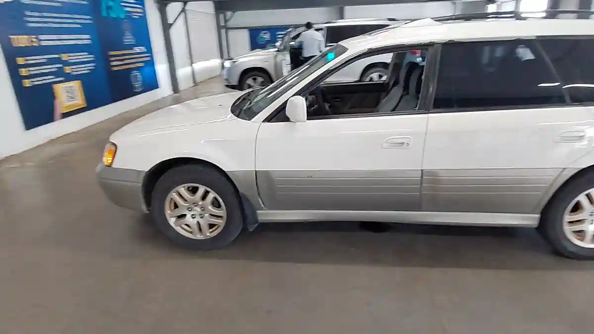 Subaru Legacy 2000 года за 3 400 000 тг. в Астана