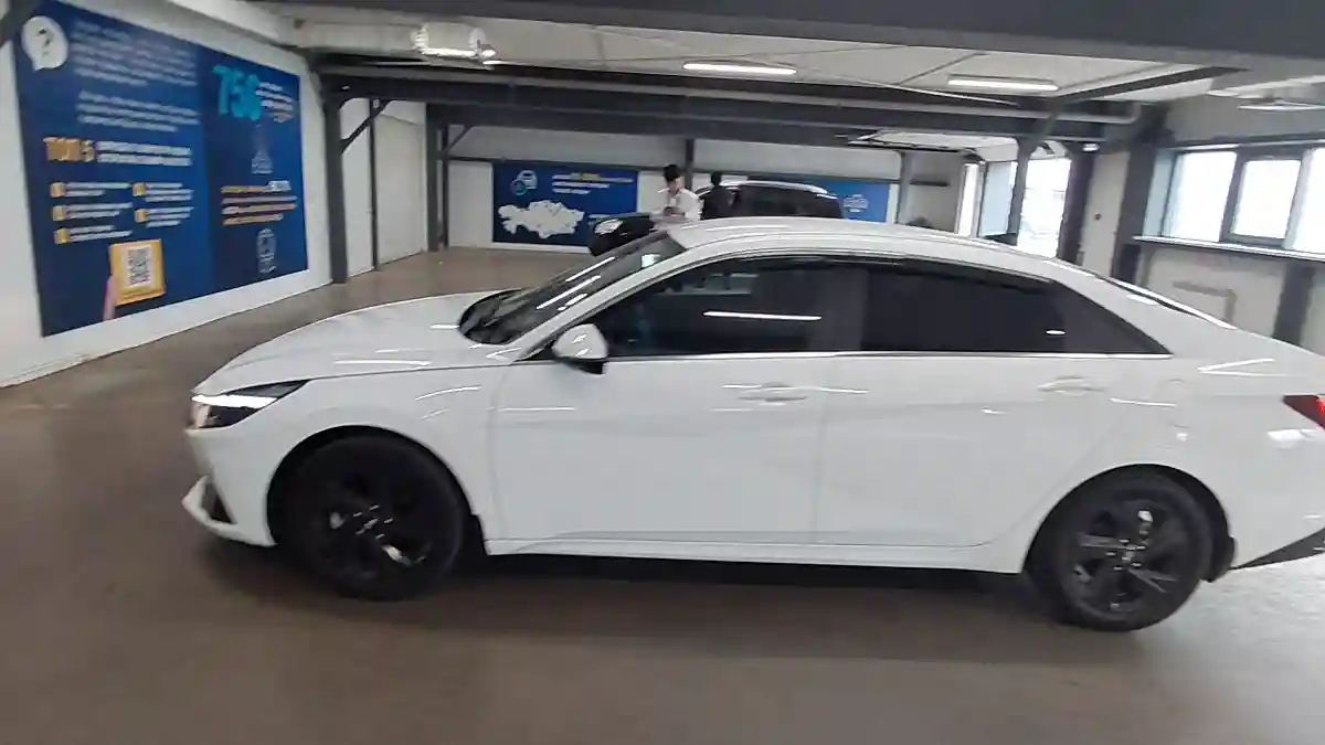 Hyundai Elantra 2022 года за 7 000 000 тг. в Астана
