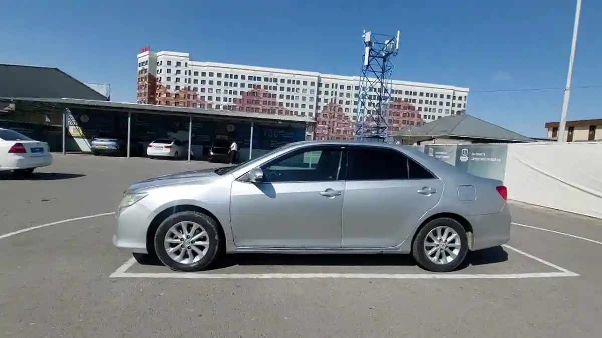 Toyota Camry 2013 года за 7 500 000 тг. в Шымкент