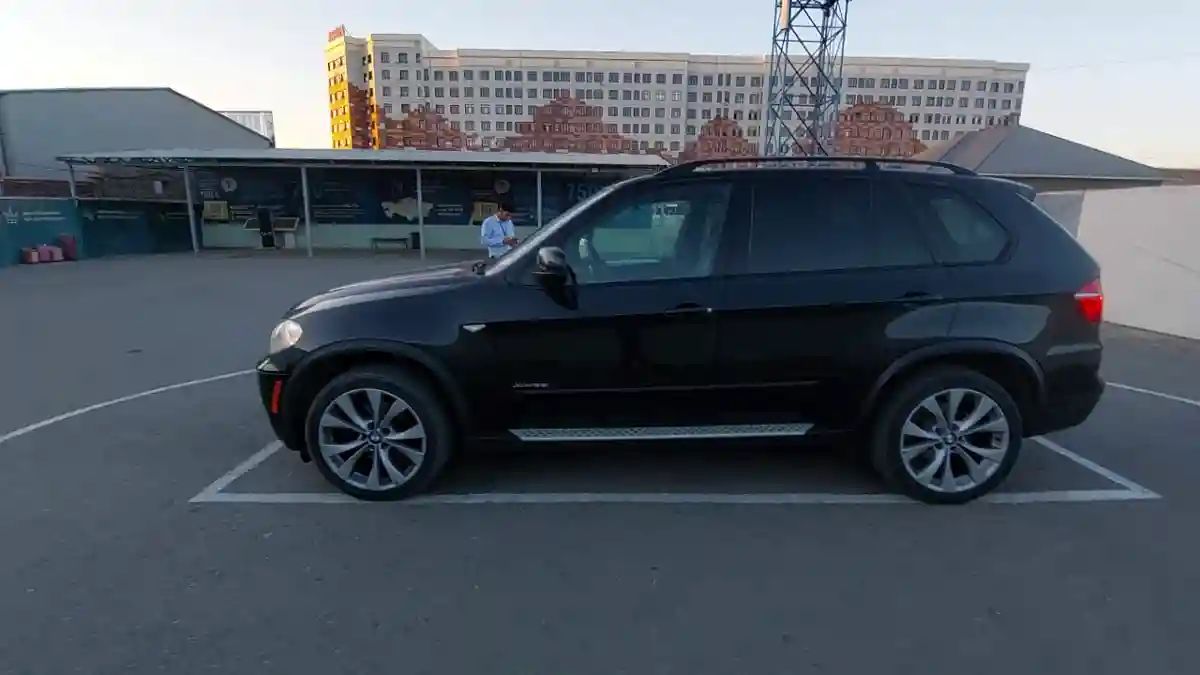 BMW X5 2013 года за 9 000 000 тг. в Шымкент