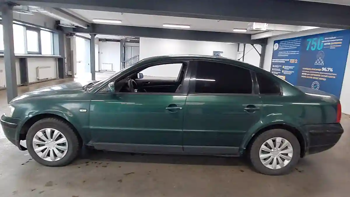 Volkswagen Passat 2000 года за 2 200 000 тг. в Астана