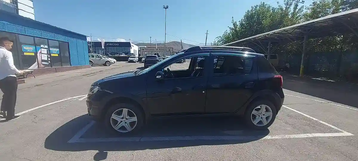Renault Sandero 2016 года за 3 500 000 тг. в Алматы