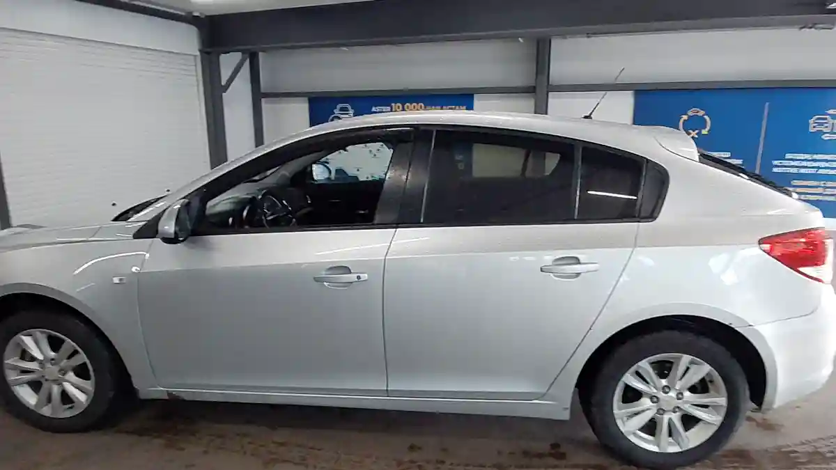 Chevrolet Cruze 2013 года за 3 000 000 тг. в Астана