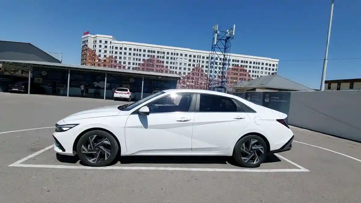 Hyundai Elantra 2024 года за 900 000 тг. в Шымкент