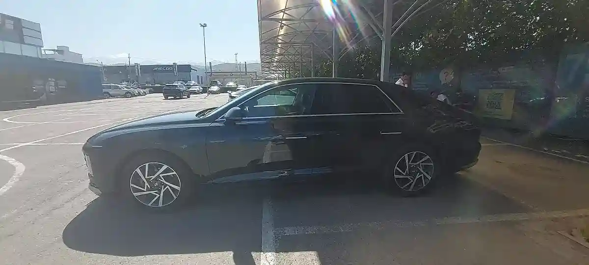 Hyundai Grandeur 2023 года за 17 000 000 тг. в Алматы