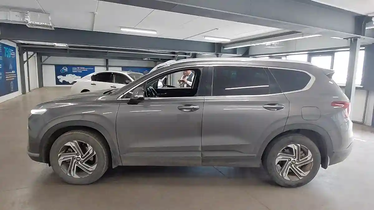 Hyundai Santa Fe 2022 года за 14 000 000 тг. в Астана