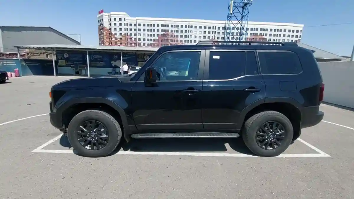 Toyota Land Cruiser Prado 2024 года за 35 000 000 тг. в Шымкент