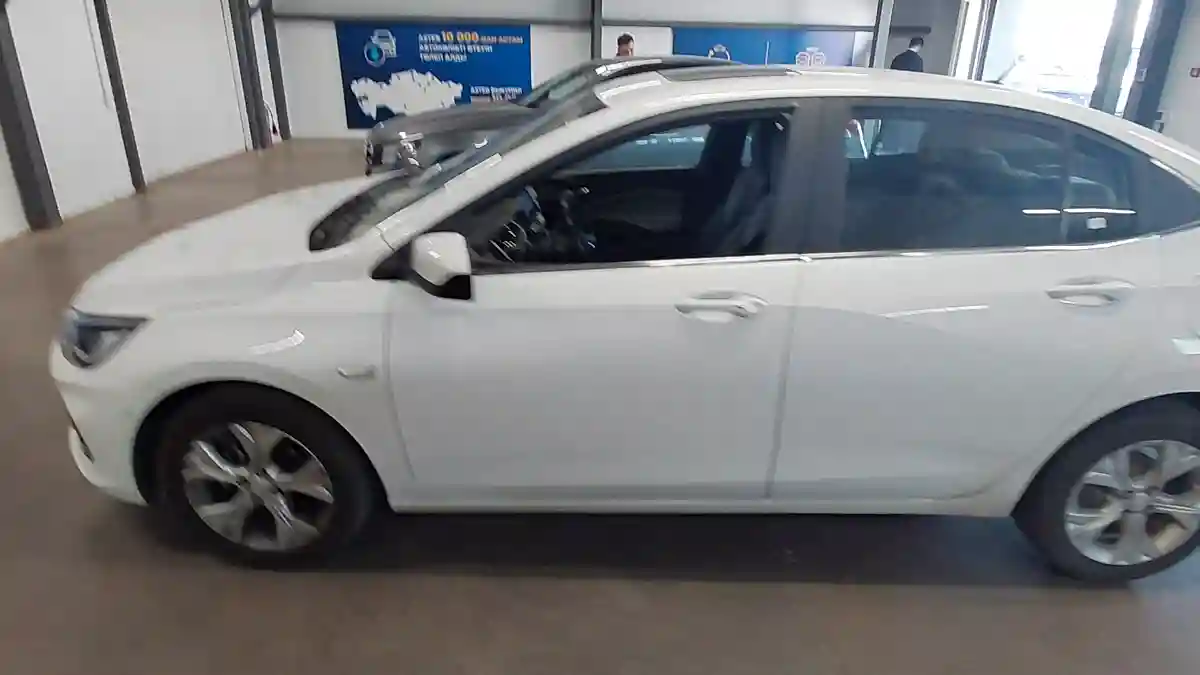 Chevrolet Onix 2024 года за 5 000 000 тг. в Астана