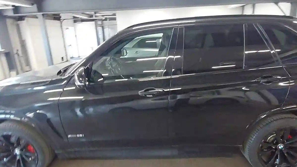 BMW X5 2015 года за 15 500 000 тг. в Астана