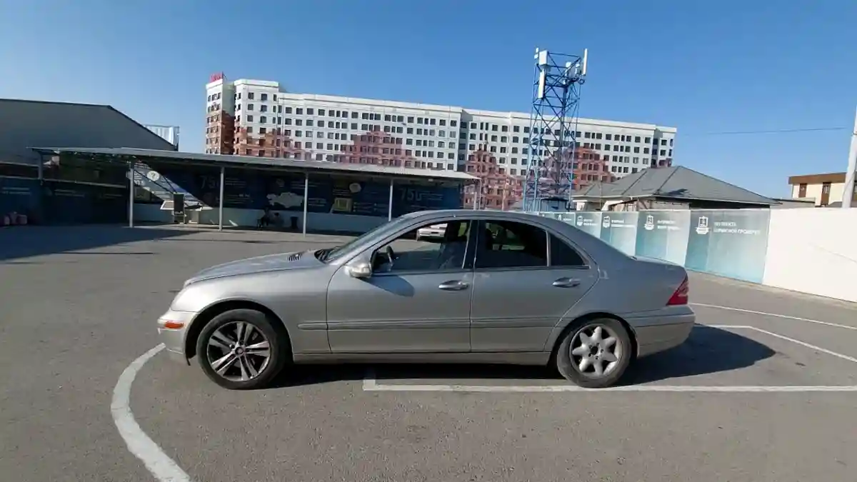 Mercedes-Benz C-Класс 2002 года за 3 500 000 тг. в Шымкент