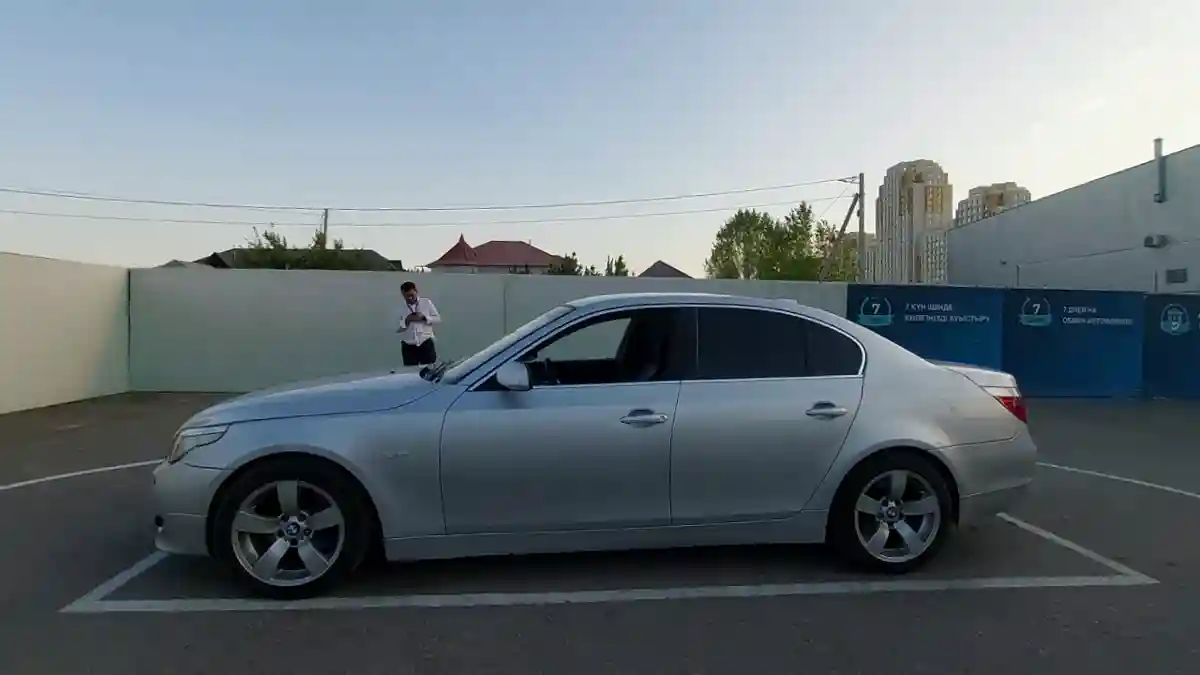 BMW 5 серии 2006 года за 5 500 000 тг. в Шымкент